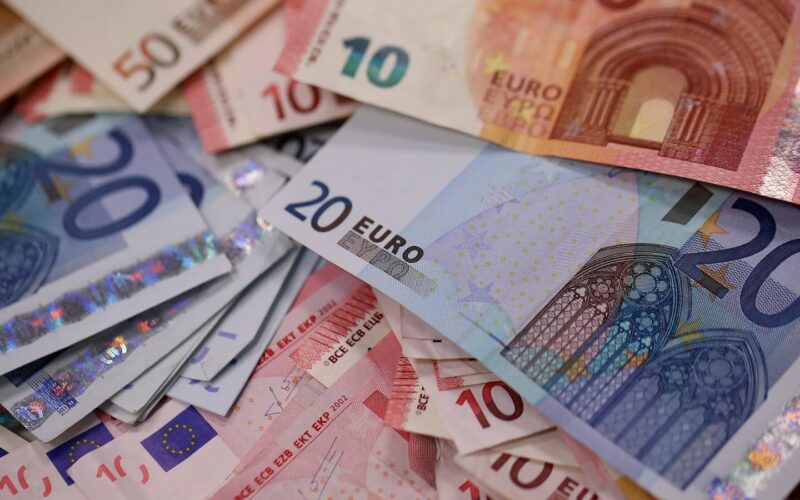 ننشر الان سعر اليورو اليوم في السوق السوداء الثلاثاء 30 ابريل 2024 مقابل الجنيه المصري