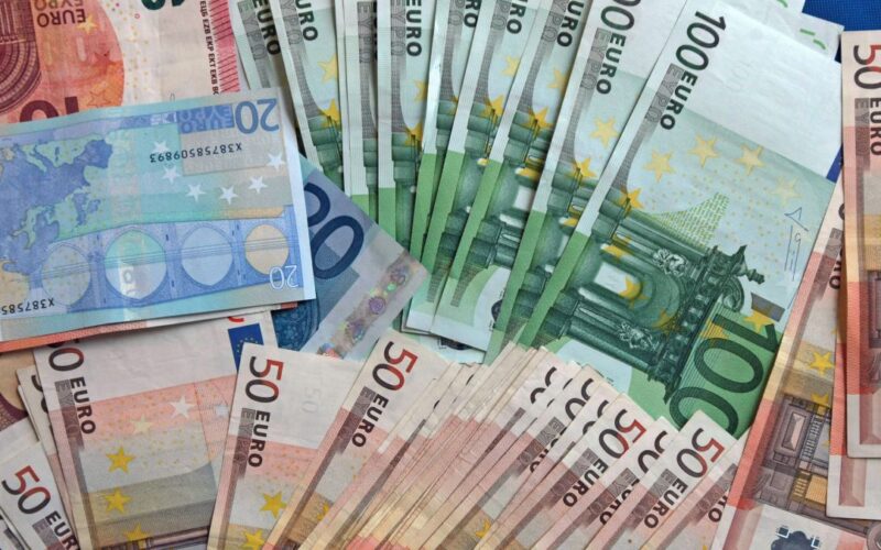 “كم يساوي اليورو بالمصري؟” سعر اليورو في السوق السوداء اليوم 2024 بتاريخ 30 ابريل طبقا لتحديثات التعاملات اليومية