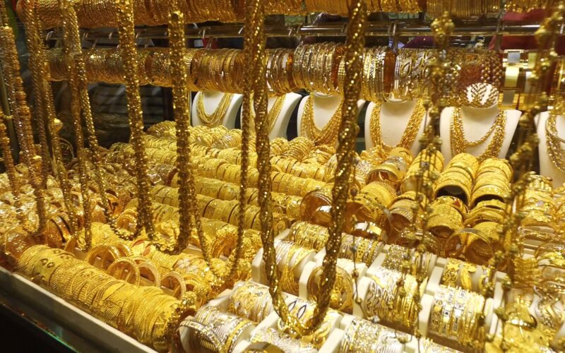 بيع وشراء| سعر جرام الذهب عيار 21 سعر الذهب اليوم الاربعاء 1-4-2024 بالمصنعية بجميع محلات الصاغة