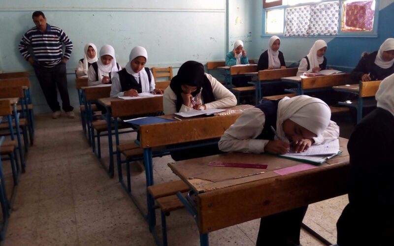 الآن ننشُر جدول امتحانات الصف الثالث الاعدادي الترم الثاني ( القاهرة، الجيزة ، الاسكندرية) وفق لوزارة التربية والتعليم