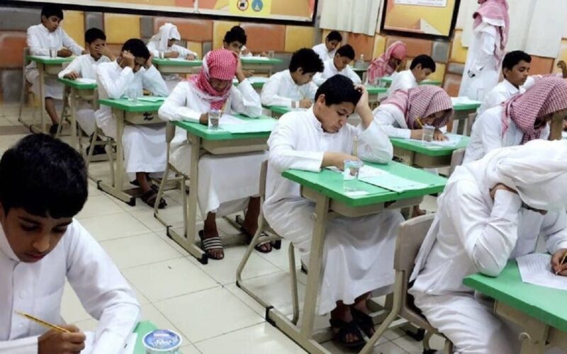 “رسمياً” موعد الاختبارات النهائية 1445 الفصل الثالث .. وزارة التعليم السعوديه توضح